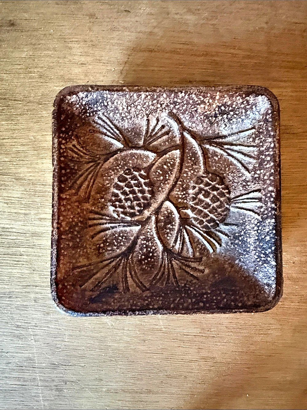 Title: Vintage Heavy Cast Iron Pinecone Square Trinket Dish / Candle Tray 5.25"